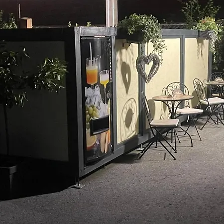 Sorinas Home - Comfortable Apartment Near Graz - Free Parking *